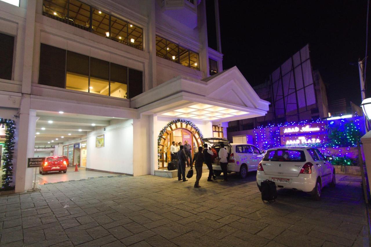 Hotel Abad Plaza Kochi Eksteriør bilde